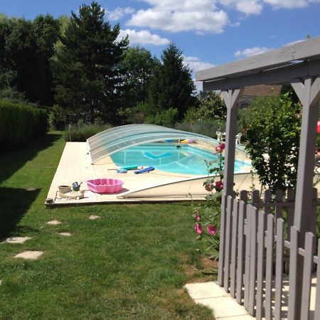 Studio Avec Piscine Privee Jardin Clos Et Wifi A Saint Jean D'Angely Екстер'єр фото